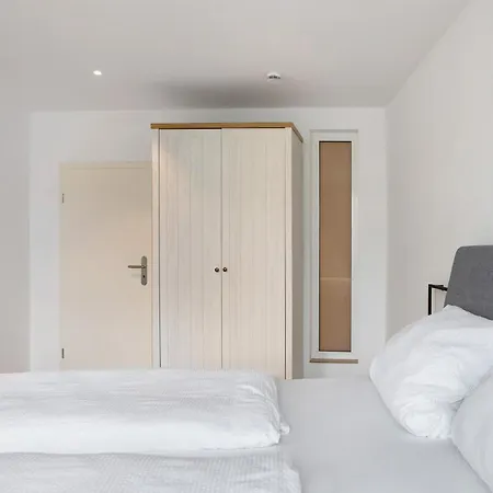 Neue In Zentraler Lage フルダ